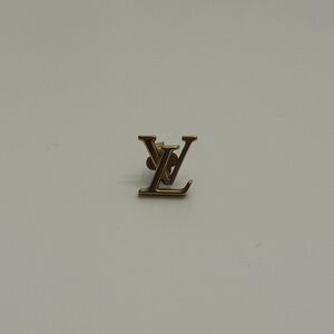 Single Louis Vuitton LV Iconic Gold Earring (read description)